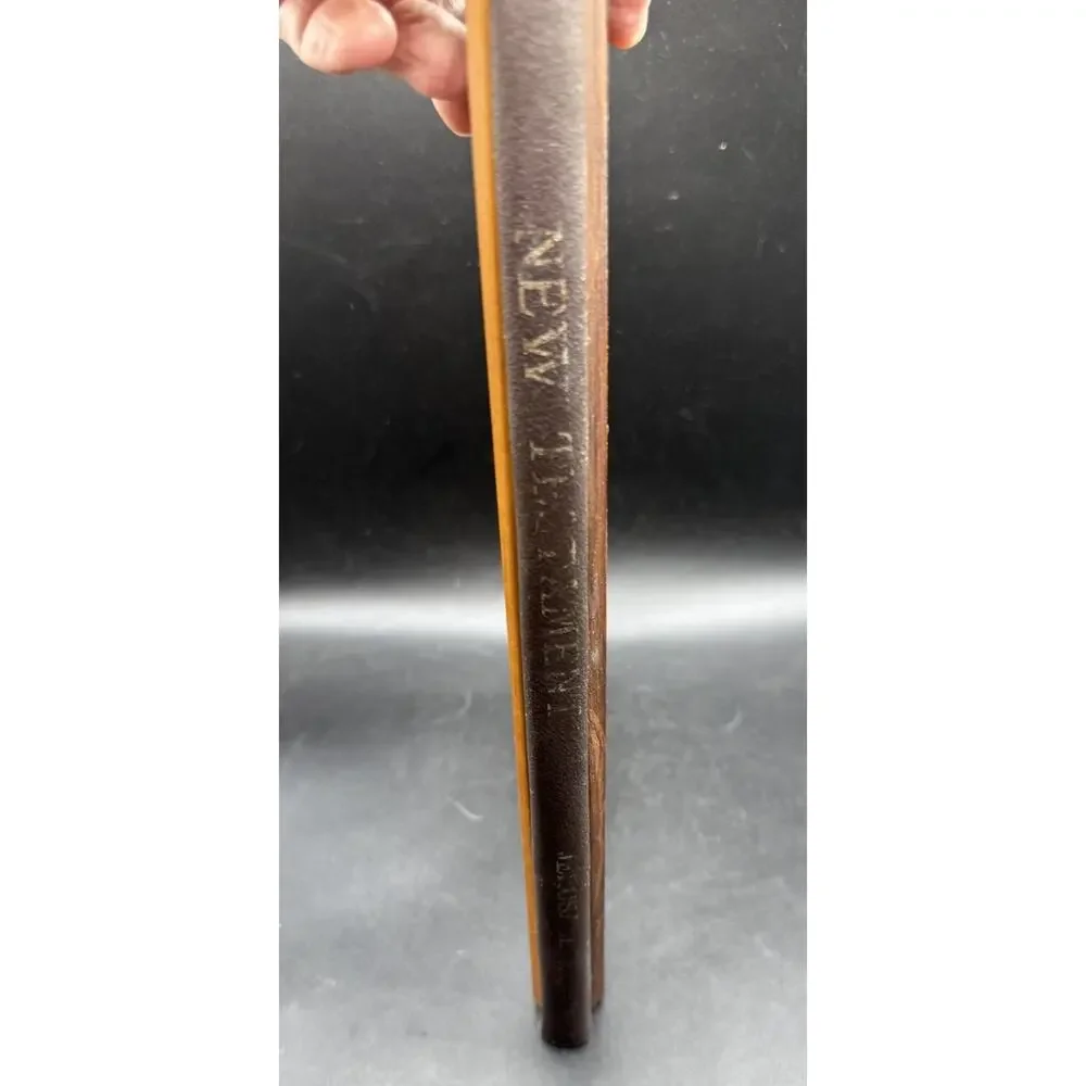 Vintage Jerusalem Olive Wood New Testament KJV Illustrated Bible Holy Land 1968